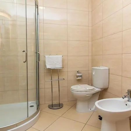 Magnolia Ab House - Pool View & Privat Garden & Garage * Albufeira